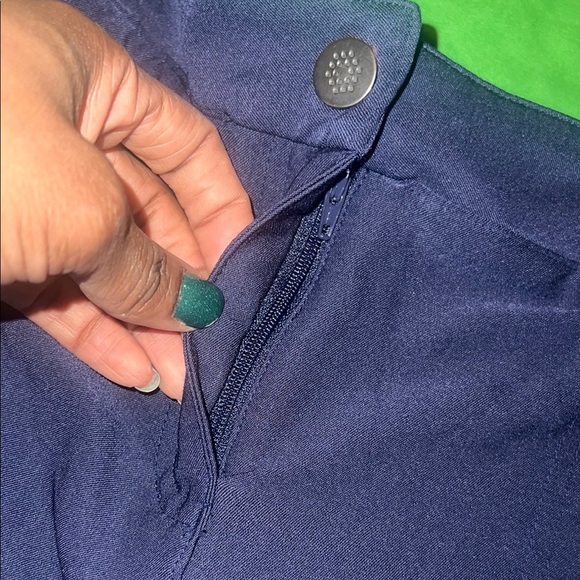 Puma Women's Navy Blue Stretch Golf Shorts size Small - Picture 8 of 12